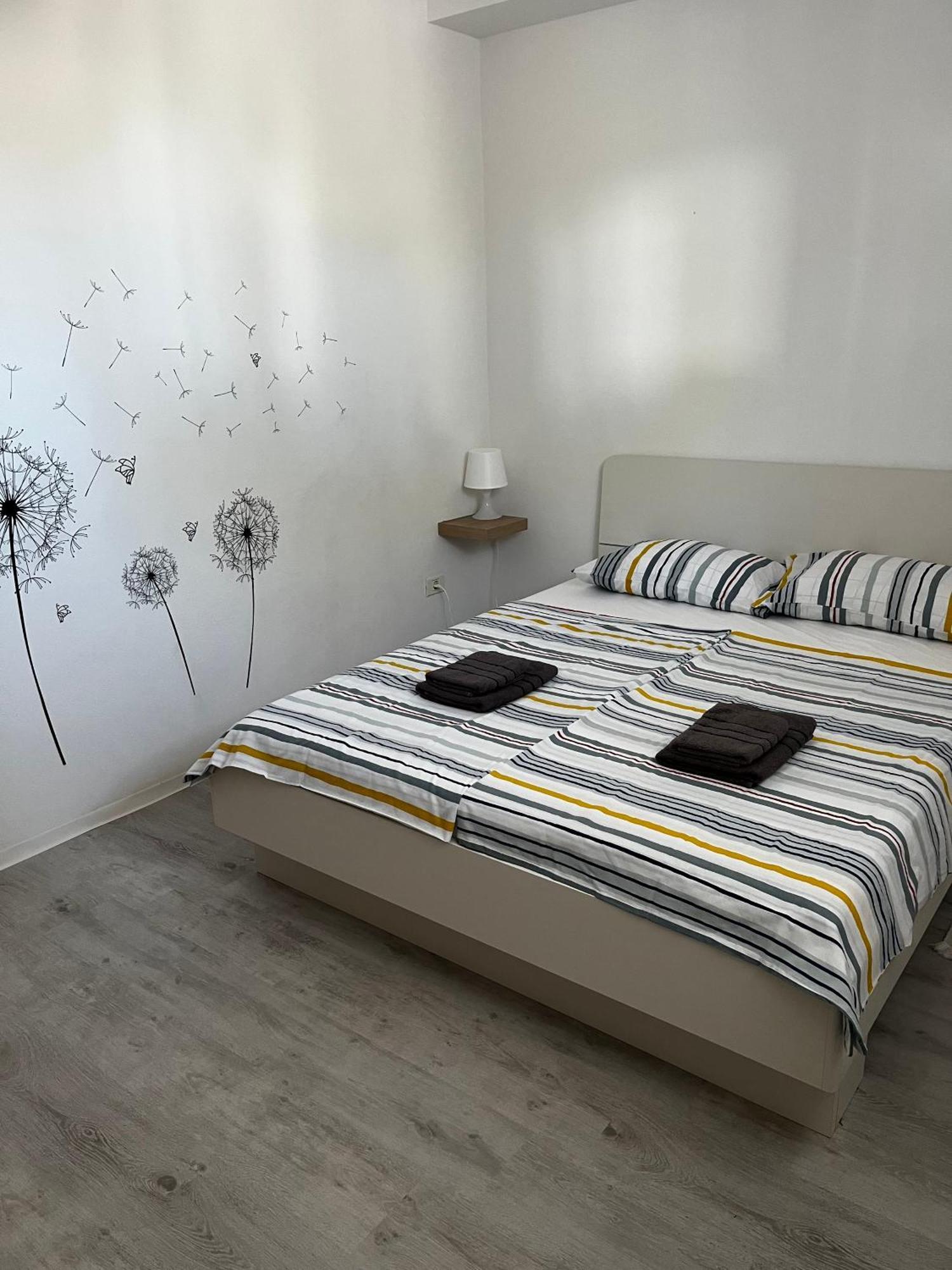 Apartma Sunny Apartment Izola Exterior photo